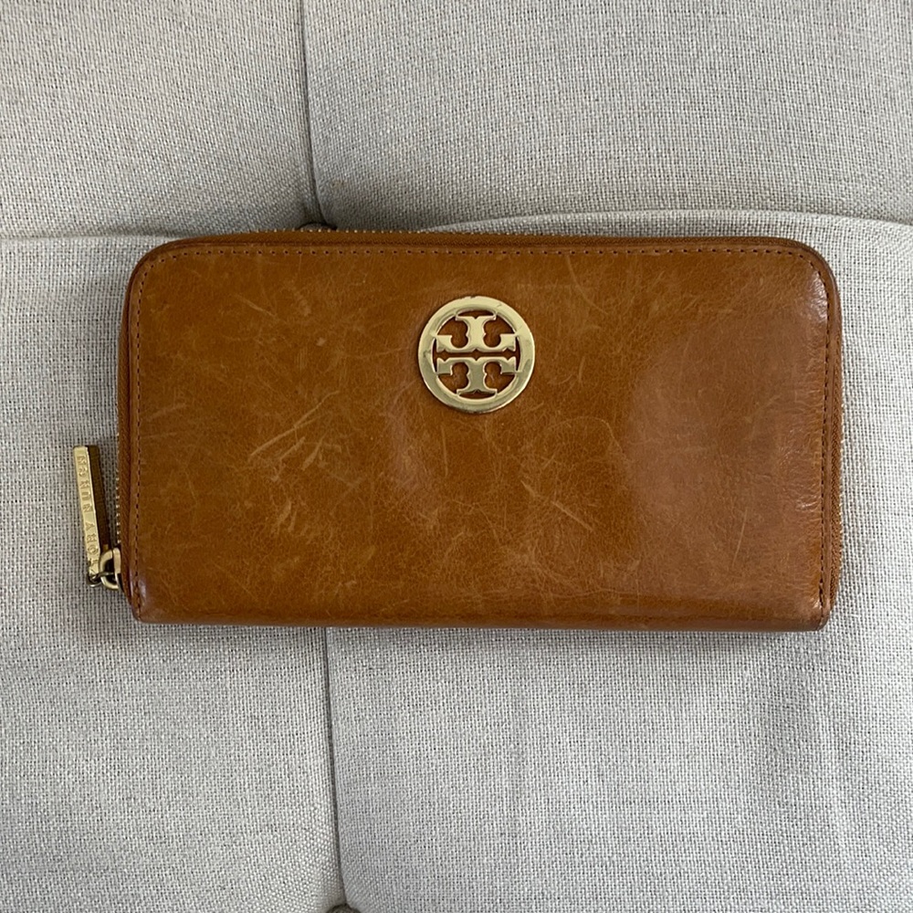 Tory Burch Brown Leather Wallet